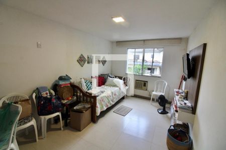 Casa de condomínio à venda com 620m², 6 quartos e 8 vagasSuíte 1