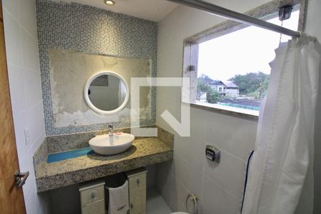 Casa de condomínio à venda com 620m², 6 quartos e 8 vagasBanheiro da Suíte 4