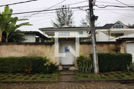 Casa de condomínio à venda com 620m², 6 quartos e 8 vagasplaquinha instalada no imovel