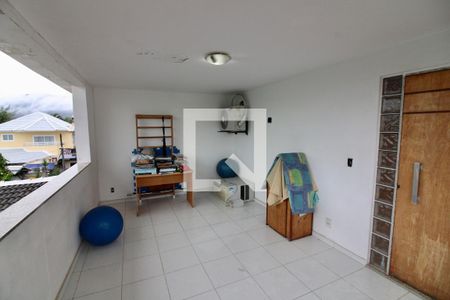 Casa de condomínio à venda com 620m², 6 quartos e 8 vagasVaranda da Suíte 3