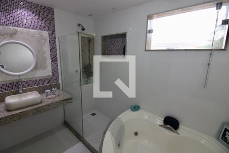 Casa de condomínio à venda com 620m², 6 quartos e 8 vagasBanheiro da Suíte 5