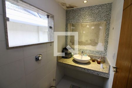 Casa de condomínio à venda com 620m², 6 quartos e 8 vagasBanheiro da Suíte 6