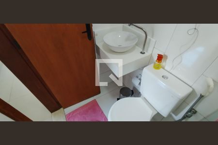 Banheiro de apartamento para alugar com 2 quartos, 49m² em Nova Brasília , Salvador