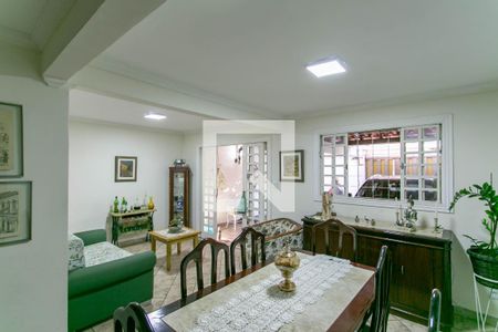 Sala de casa para alugar com 9 quartos, 270m² em Serrano, Belo Horizonte