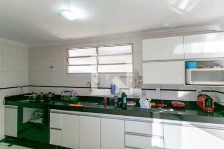 Casa à venda com 270m², 9 quartos e 3 vagasCozinha