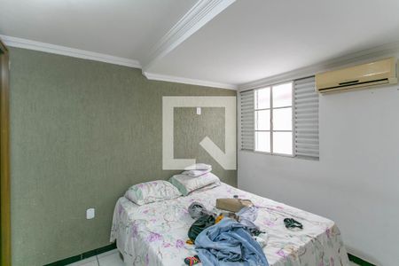 Casa à venda com 270m², 9 quartos e 3 vagasQuarto Suíte