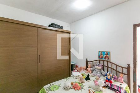 Casa à venda com 270m², 9 quartos e 3 vagasQuarto 2