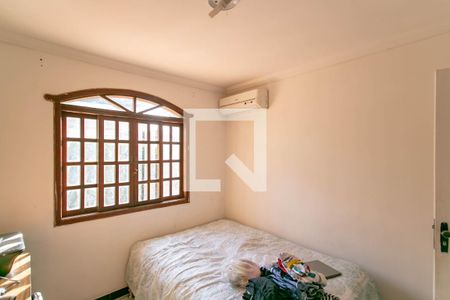 Casa à venda com 270m², 9 quartos e 3 vagasQuarto 2