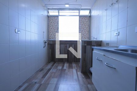 Cozinha de apartamento à venda com 2 quartos, 62m² em Jardim Leda, Guarulhos