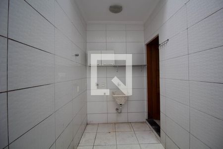 Área de Serviço de casa à venda com 3 quartos, 70m² em Cidade Antônio Estêvão de Carvalho, São Paulo