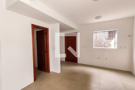 Sala de casa de condomínio para alugar com 2 quartos, 70m² em Guarani, Novo Hamburgo