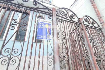 Casa à venda com 250m², 3 quartos e 2 vagasplaquinha