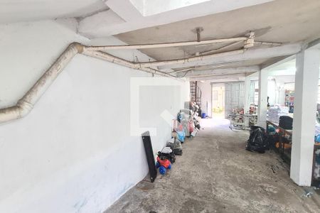 Casa à venda com 250m², 3 quartos e 2 vagasgalpão