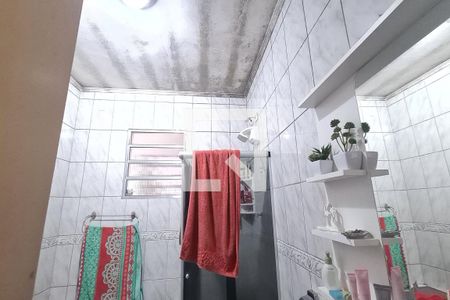 Casa à venda com 250m², 3 quartos e 2 vagasBanheiro