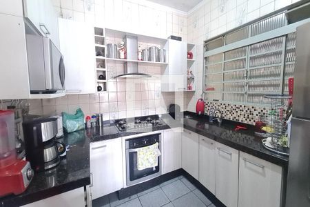 Casa à venda com 250m², 3 quartos e 2 vagasCozinha