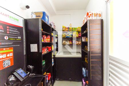 Apartamento para alugar com 37m², 2 quartos e sem vaga Apartamento para alugar com 37m², 2 quartos e sem vagaMini Mercado