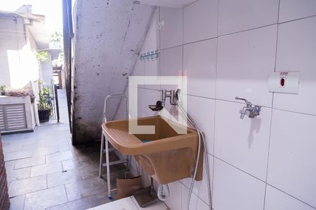 Casa à venda com 150m², 3 quartos e 1 vagaÁrea de Serviço