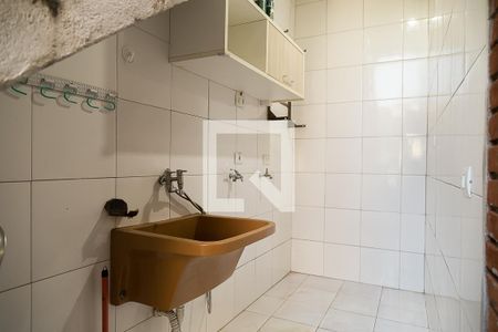 Casa à venda com 150m², 3 quartos e 1 vagaÁrea de Serviço