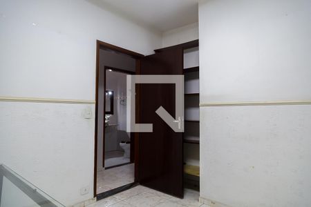 Quarto 1 de casa para alugar com 3 quartos, 210m² em Vila do Encontro, São Paulo