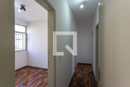 Corredor de apartamento à venda com 3 quartos, 110m² em Paraíso, Belo Horizonte