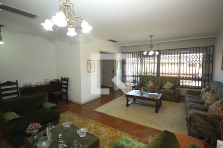 Sala de Estar de casa à venda com 4 quartos, 305m² em Vila Assunção, Porto Alegre