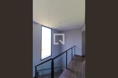 Casa à venda com 200m², 3 quartos e 2 vagasEscada