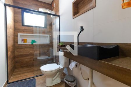 Casa à venda com 200m², 3 quartos e 2 vagasBanheiro