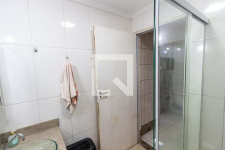 Casa à venda com 244m², 3 quartos e 2 vagasBanheiro