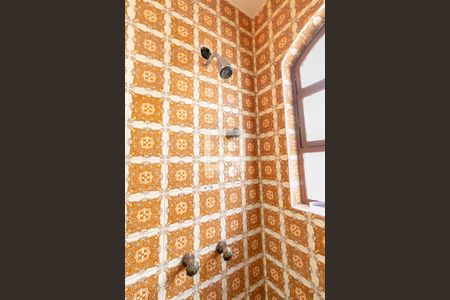 Casa para alugar com 352m², 6 quartos e 6 vagas Casa para alugar com 352m², 6 quartos e 6 vagasBanheiro da Suíte