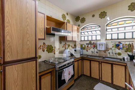 Casa para alugar com 352m², 6 quartos e 6 vagas Casa para alugar com 352m², 6 quartos e 6 vagasCozinha