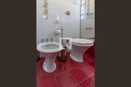 Casa para alugar com 352m², 6 quartos e 6 vagas Casa para alugar com 352m², 6 quartos e 6 vagasBanheiro da Suíte 3