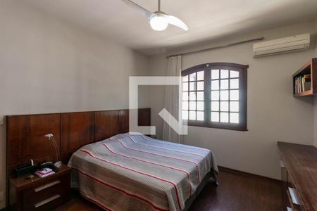 Casa para alugar com 352m², 6 quartos e 6 vagas Casa para alugar com 352m², 6 quartos e 6 vagasQuarto Suíte 2