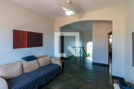 Casa para alugar com 352m², 6 quartos e 6 vagas Casa para alugar com 352m², 6 quartos e 6 vagasSala 2