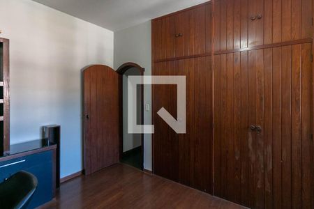 Casa para alugar com 352m², 6 quartos e 6 vagas Casa para alugar com 352m², 6 quartos e 6 vagasQuarto Suíte 4