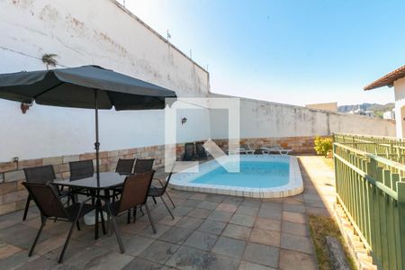 Casa para alugar com 352m², 6 quartos e 6 vagas Casa para alugar com 352m², 6 quartos e 6 vagasPiscina