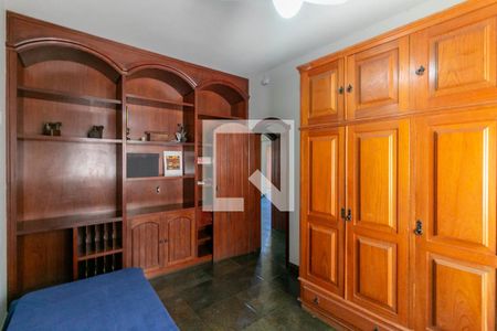 Casa para alugar com 352m², 6 quartos e 6 vagas Casa para alugar com 352m², 6 quartos e 6 vagasQuarto Suíte