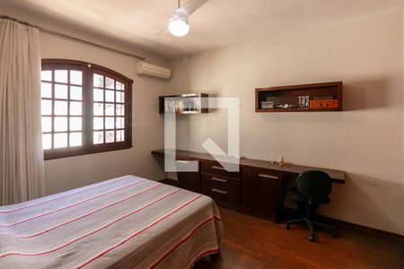 Casa para alugar com 352m², 6 quartos e 6 vagas Casa para alugar com 352m², 6 quartos e 6 vagasQuarto Suíte 2