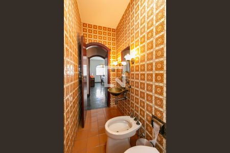 Casa para alugar com 352m², 6 quartos e 6 vagas Casa para alugar com 352m², 6 quartos e 6 vagasBanheiro da Suíte