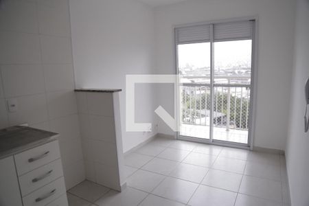 Cozinha de casa para alugar com 1 quarto, 31m² em Vila Palmeiras, São Paulo