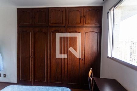 Apartamento à venda com 140m², 4 quartos e 1 vaga Apartamento à venda com 140m², 4 quartos e 1 vagaArmário da Suíte