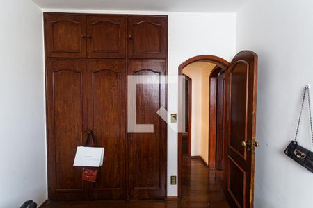 Apartamento à venda com 140m², 4 quartos e 1 vaga Apartamento à venda com 140m², 4 quartos e 1 vagaArmário do Quarto 3