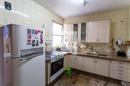 Apartamento à venda com 140m², 4 quartos e 1 vaga Apartamento à venda com 140m², 4 quartos e 1 vagaCozinha