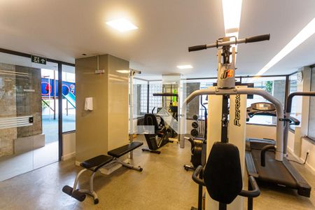 Apartamento à venda com 140m², 4 quartos e 1 vaga Apartamento à venda com 140m², 4 quartos e 1 vagaAcademia