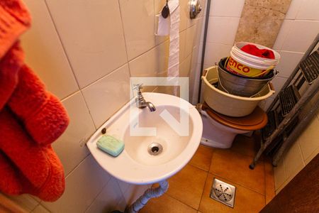 Apartamento à venda com 140m², 4 quartos e 1 vaga Apartamento à venda com 140m², 4 quartos e 1 vagaPia do Banheiro de Serviço