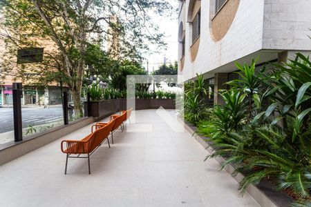 Apartamento à venda com 140m², 4 quartos e 1 vaga Apartamento à venda com 140m², 4 quartos e 1 vagaÁrea Comum