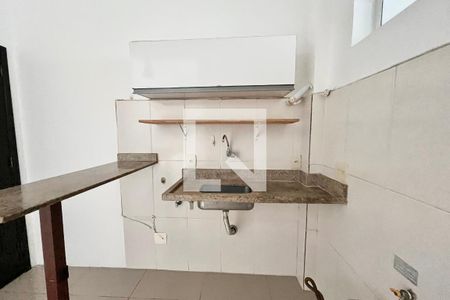 Cozinha de kitnet/studio para alugar com 1 quarto, 30m² em Jardim Botânico, Rio de Janeiro