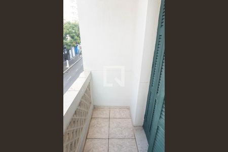 Apartamento para alugar com 80m², 2 quartos e sem vagaSacada