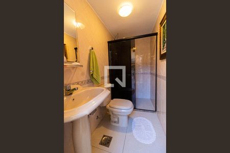 Casa para alugar com 670m², 4 quartos e 4 vagas Casa para alugar com 670m², 4 quartos e 4 vagasLavabo 2