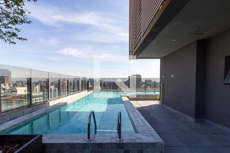Studio à venda com 27m², 1 quarto e sem vagaPiscina