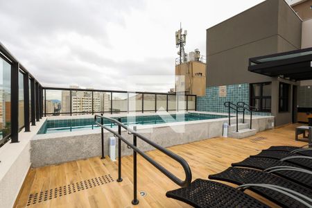 Studio para alugar com 18m², 1 quarto e sem vagaÁrea comum - Piscina